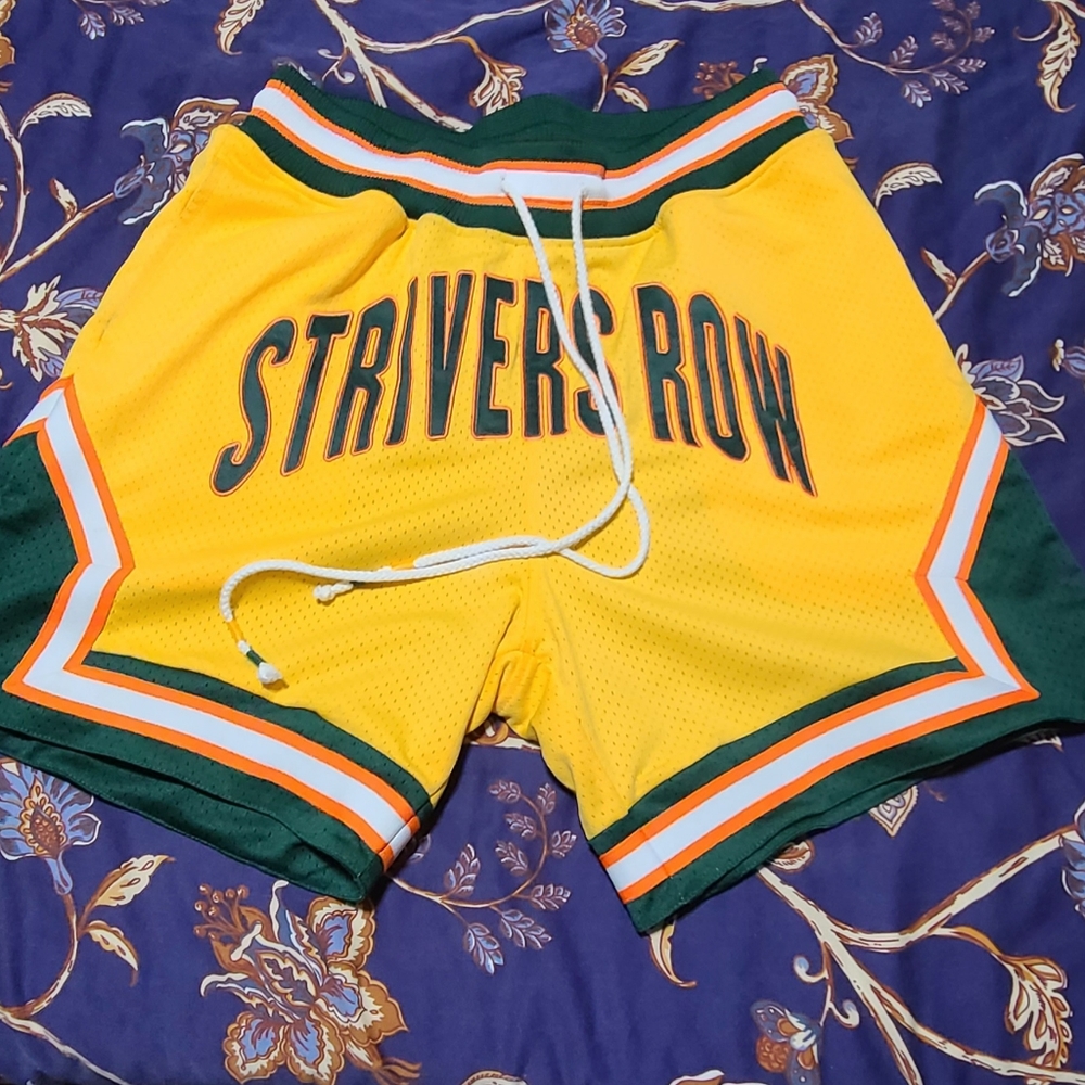 Strivers Row mens shorts